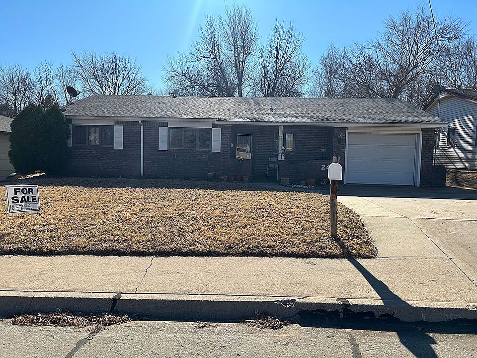 1st image of 2401 Cherry St