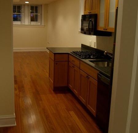 4th image of 1625 N Hudson Ave #G