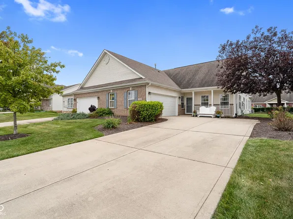 1193 Fantail Dr, Greenwood, IN 46143