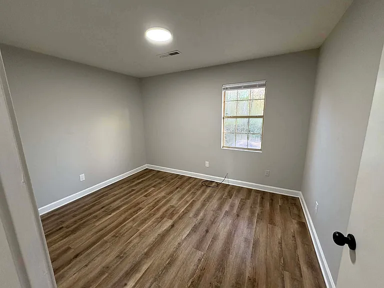 938 Norris St — Photo 5