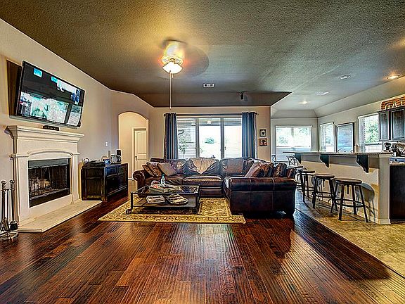 5th image of 43 Glade Park Dr