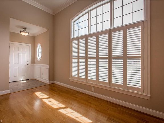 3rd image of 4000 Mulligan Cir