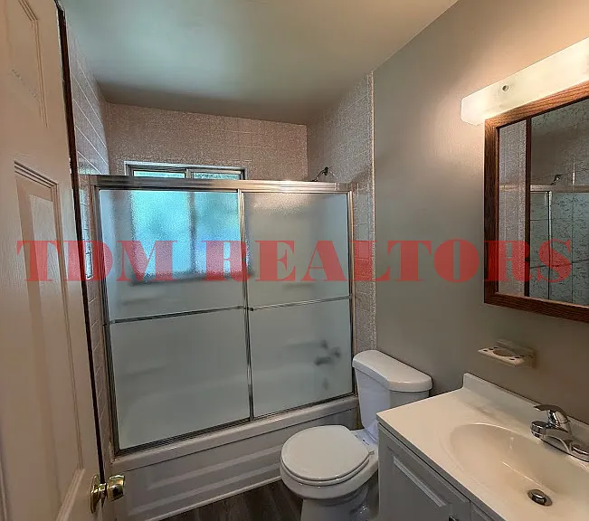 3742 Holly Ave — Photo 10