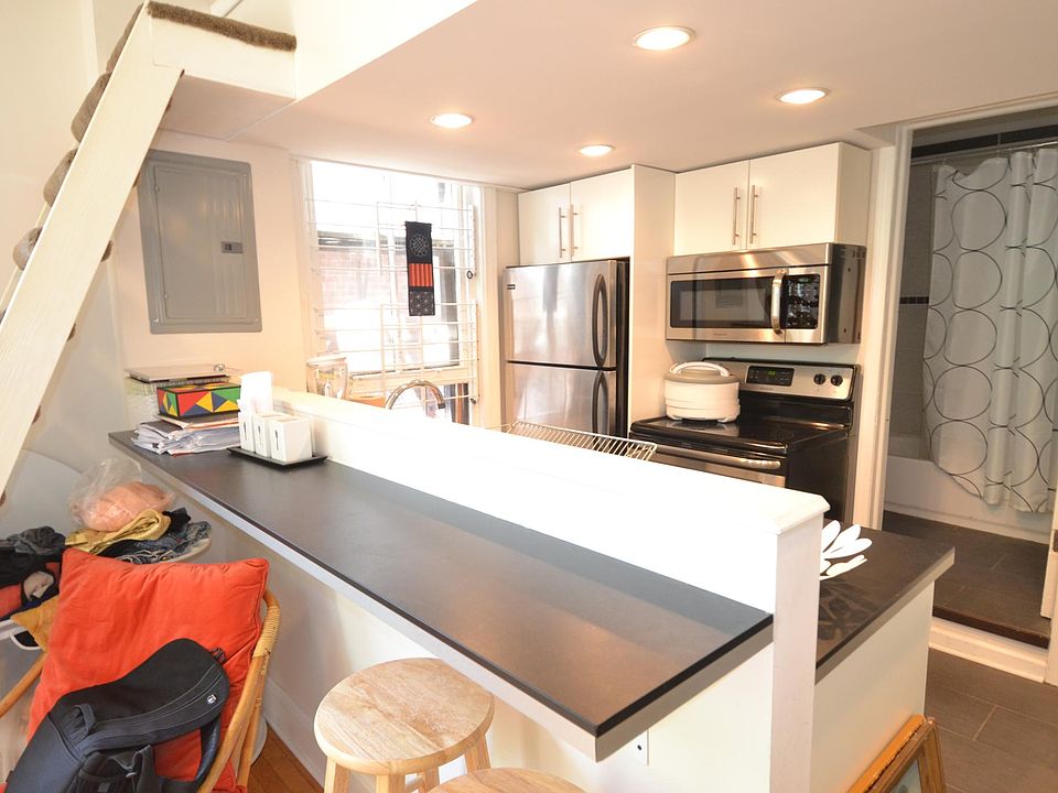1st image of 2310 Delancey Pl APT 2R
