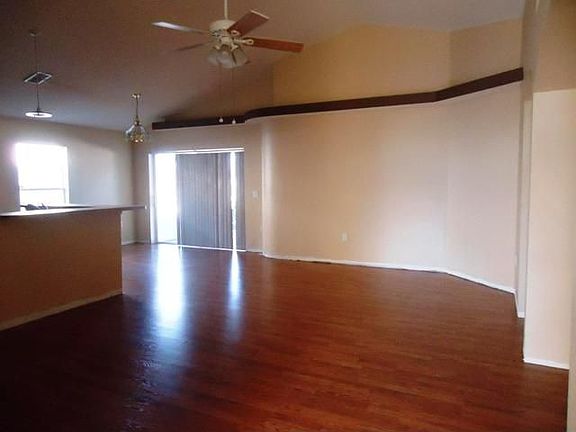 4th image of 1114 Belvoir Dr