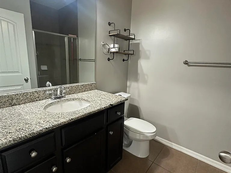 6569 E 34th Ln — Photo 12