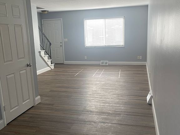 3rd image of 3409 Bexvie Ave #3409