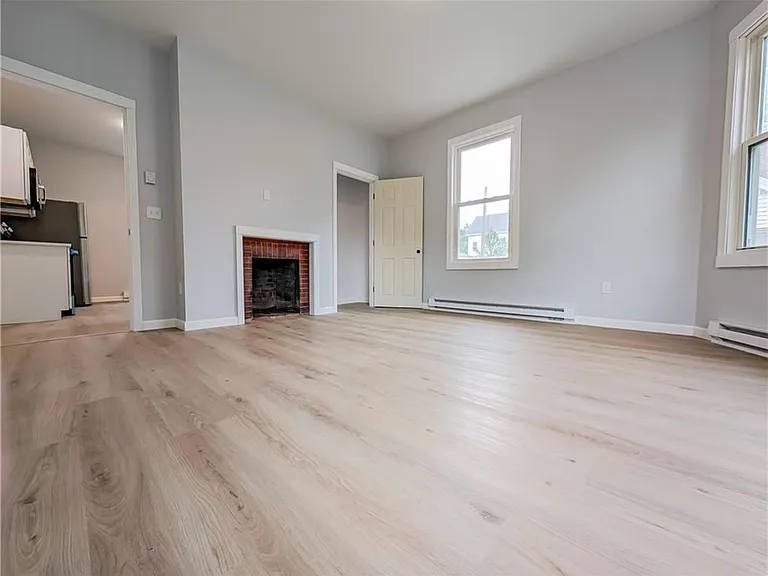 99 Walnut St #1B — Photo 7