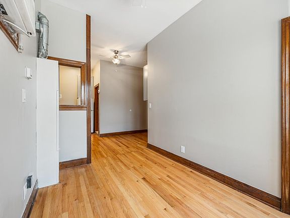 5th image of 2042 W Chicago Ave #2F
