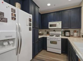 8184 Crystal Walk Cir, Elk Grove, CA 95758