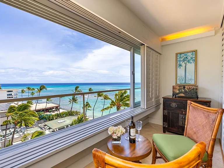2895 Kalakaua Ave #805 — Photo 40