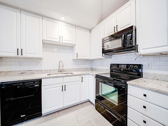 5th image of 7372 Cherry Brook Dr