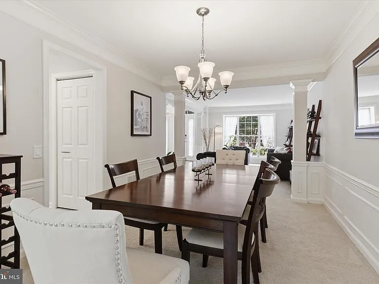 408 Huntfield Ct NE — Photo 8