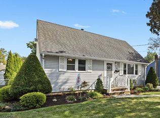 37 Post Ln, Riverdale, NJ 07457