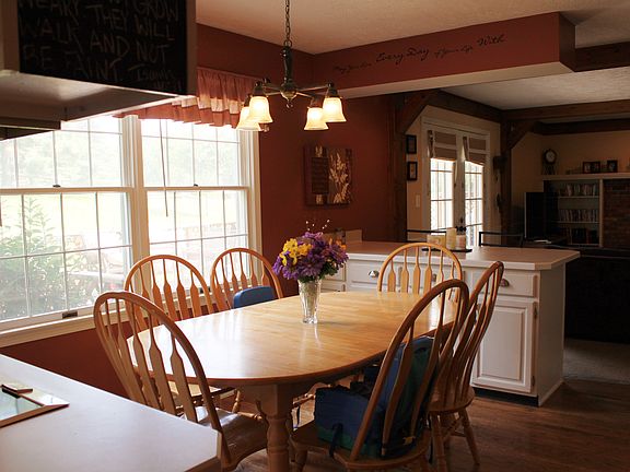 5th image of 216 Westbrook Dr