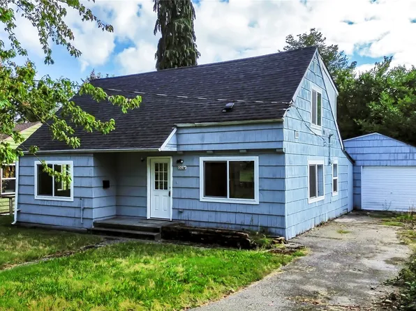 12034 68th Avenue S, Seattle, WA 98178