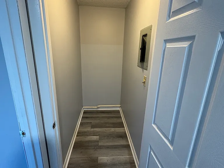 Large Storage Closet (End Unit)