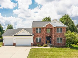 47 Conway Cir, Bloomington, IL 61704