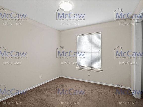 4th image of 513 Cambridge Dr