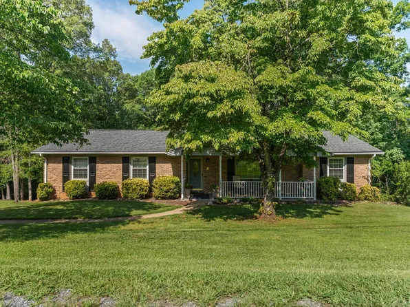 1604 Avondale Dr, Altavista, VA 24517