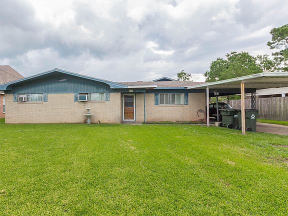3rd image of 404 Kathryn St