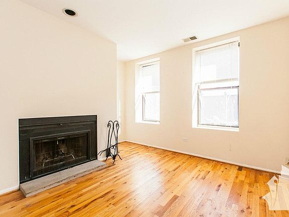 4th image of 3053 N Sheffield Ave #2