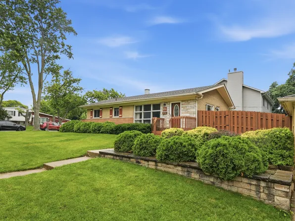 25 E Wilson Ave, Lombard, IL 60148