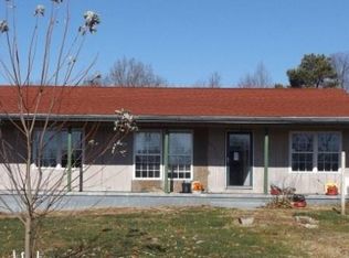 496 Steve Combs Rd, Wellington, KY 40387