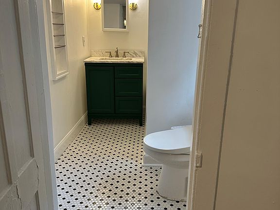 3rd image of 394 4th St #1