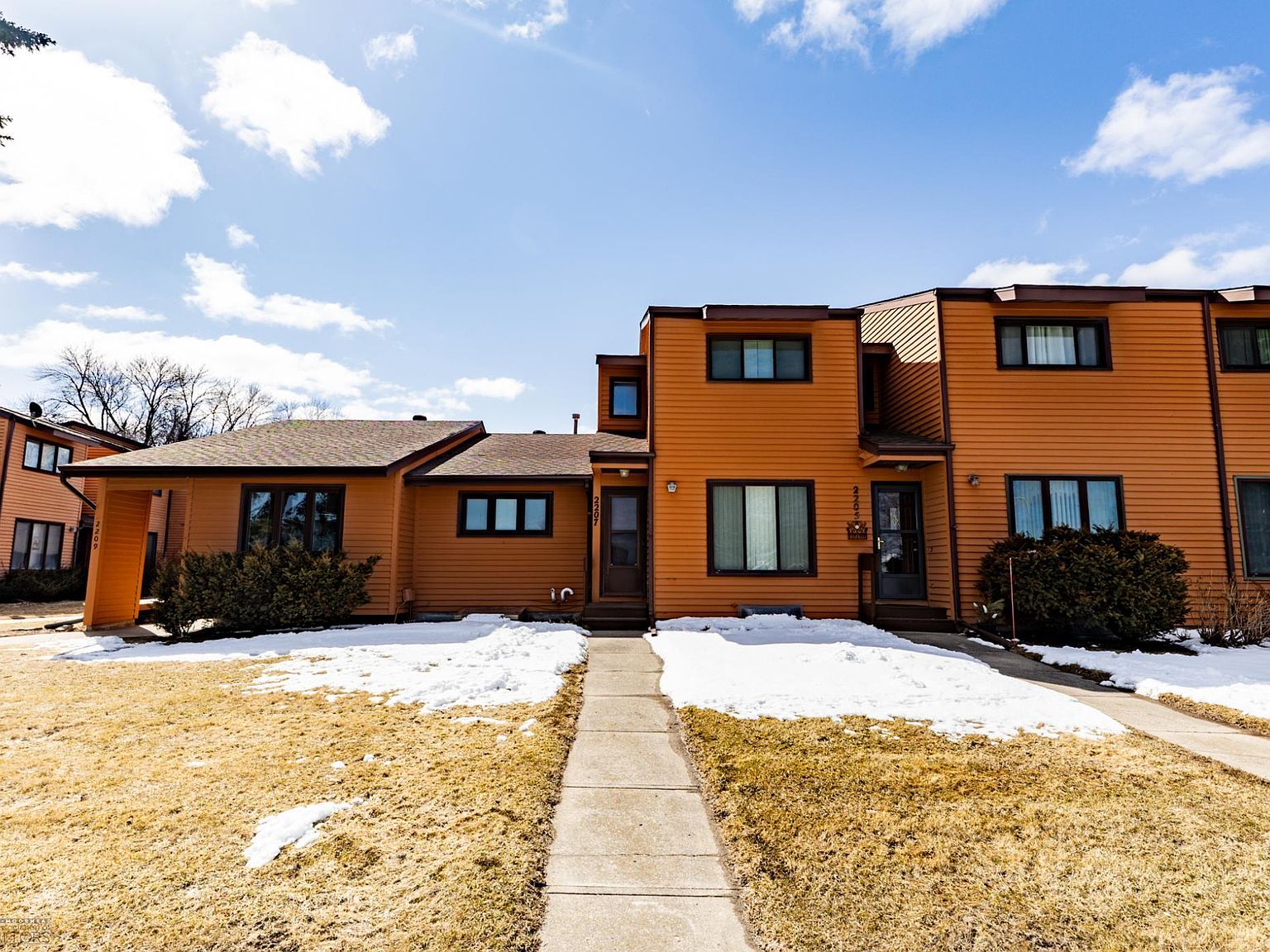 2207 4th Ave S, Moorhead, MN 56560 | Zillow