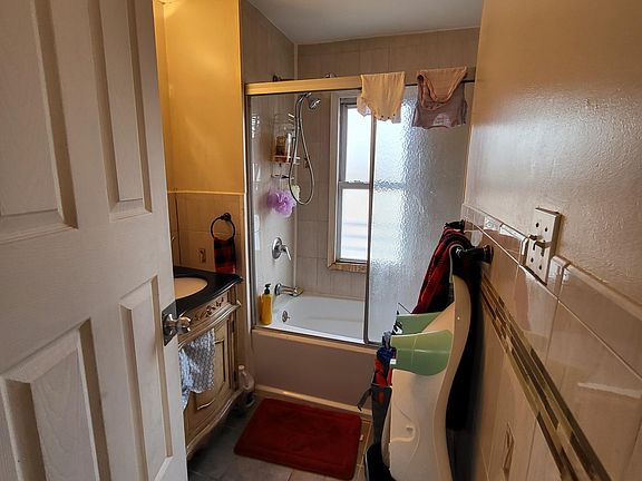 4th image of 11735 126th St Floor 2