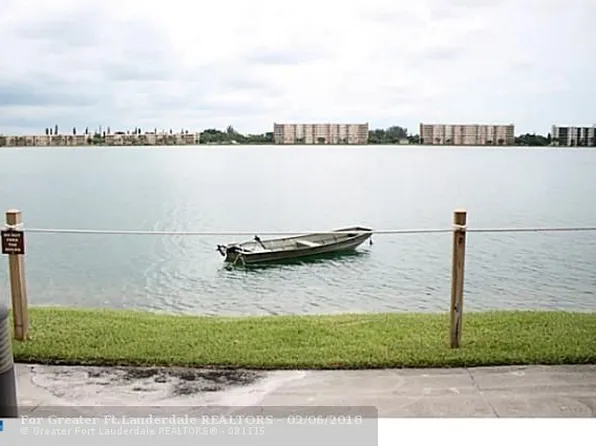 110 Lake Emerald Dr APT 208, Oakland Park, FL 33309