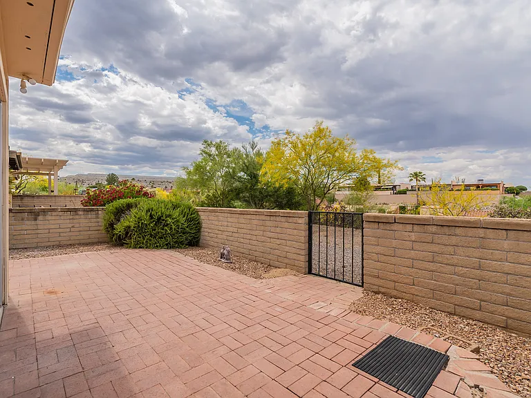 1430 W Camino Lucientes — Photo 27