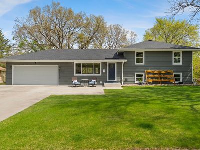 4916 Overlook Dr, Bloomington, MN, 55437
