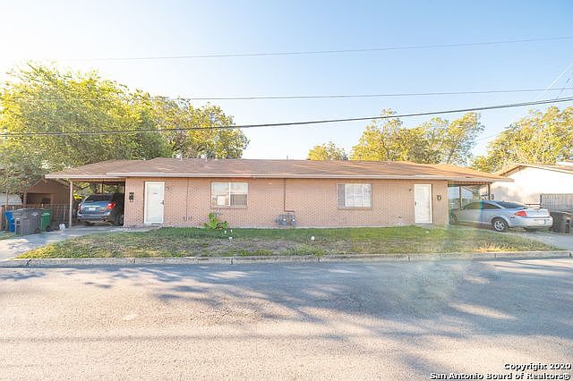 2nd image of 804/806 Durr St