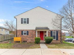 3374 Burbank Dr, Ann Arbor, MI