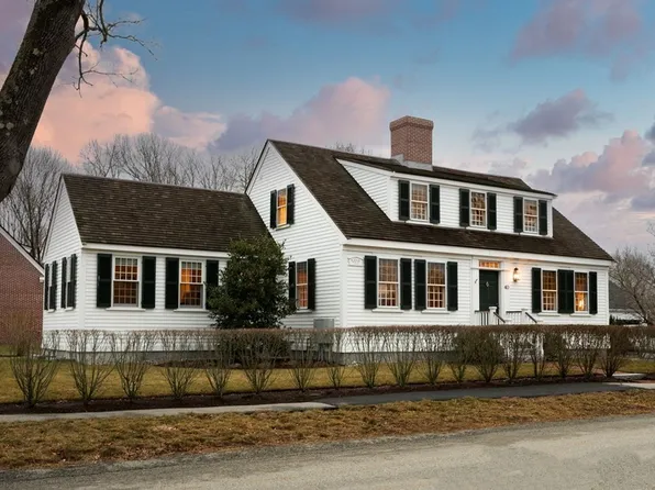 40 Spring St, Hingham, MA 02043