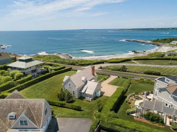 591 Ocean Ave, Newport, RI 02840