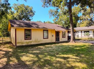 302 Hollis St, Troup, TX 75789