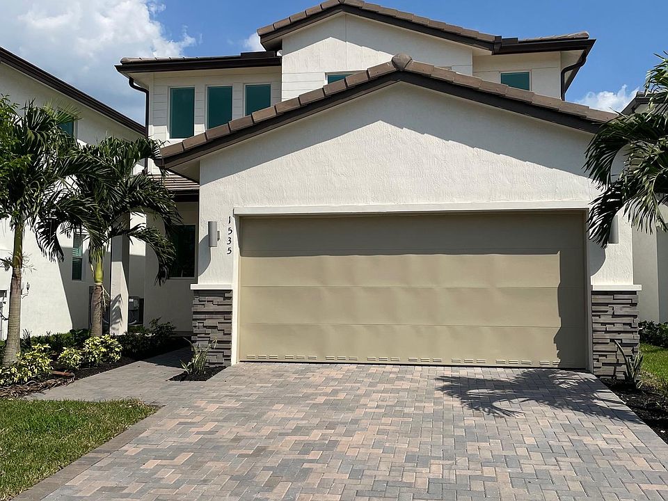 1st image of 1535 Verwood Way