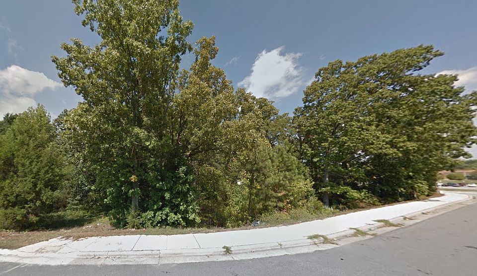 2nd image of 4105 Oak Grove Ave
