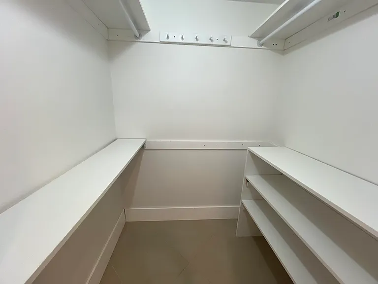 115 SW 34th Ave — Photo 5