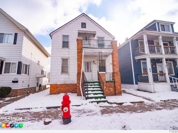 2942 Jacob St, Hamtramck, MI 48212