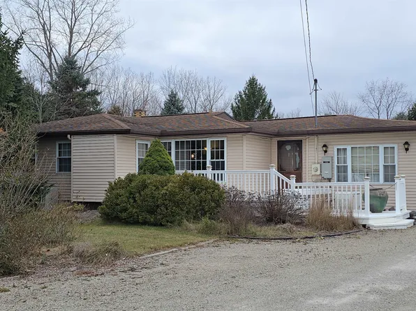 5634 S Huron Rd, Pinconning, MI 48650