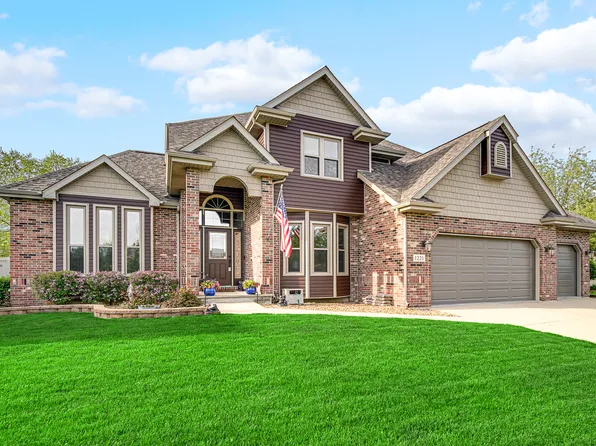 1221 David A Barry Dr, Shorewood, IL 60404