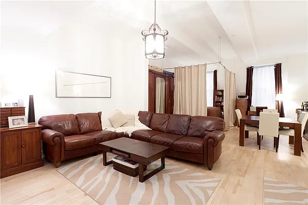 Rented by Town Residential | media 30