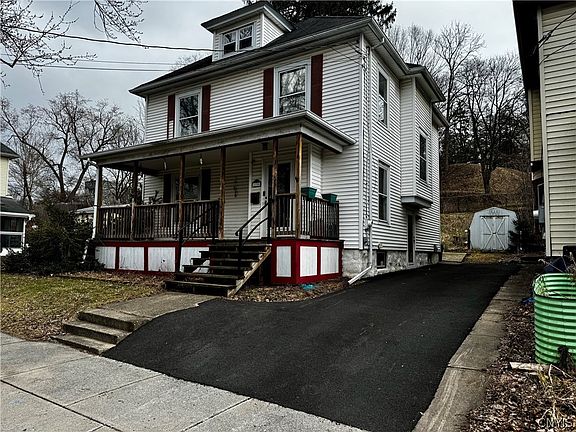 2nd image of 130 Woodlawn Ave
