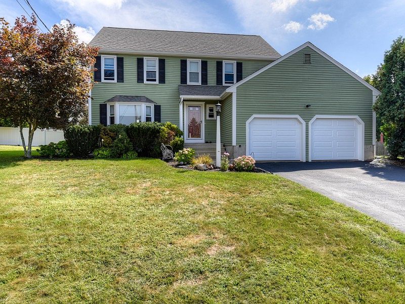 1st image of 39 Ledgeview Dr