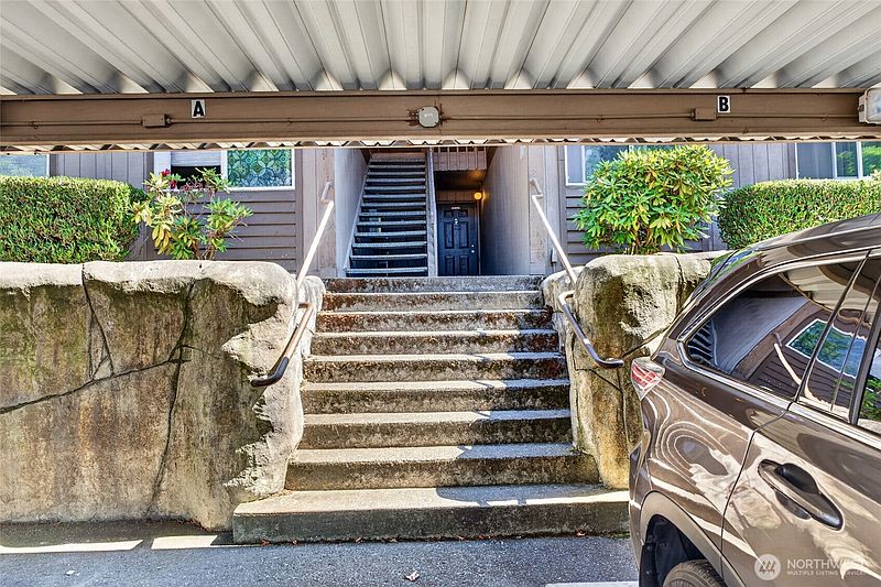 5th image of 4907 S Orchard Street #A-D