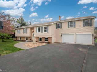 109 Essex Cir, Stephens City, VA